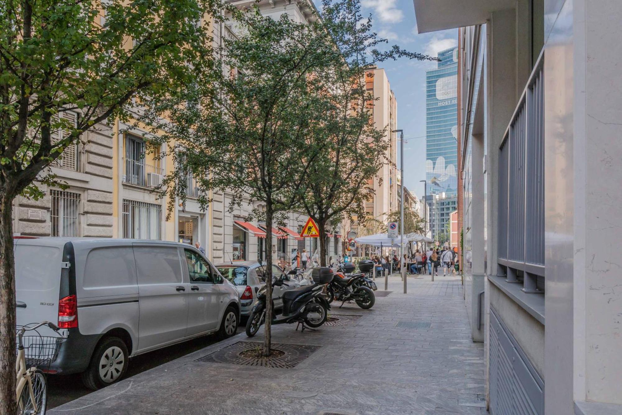 Isola Essence 200M Dal Bosco Verticale, Gae Aulenti, Garibaldi Milánó Kültér fotó